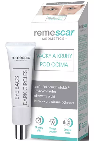 Remescar váčky a kruhy pod očima photo